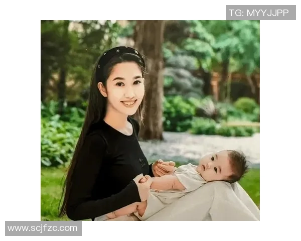 足球明星的台州女友身份揭秘引发热议，背后故事令人关注